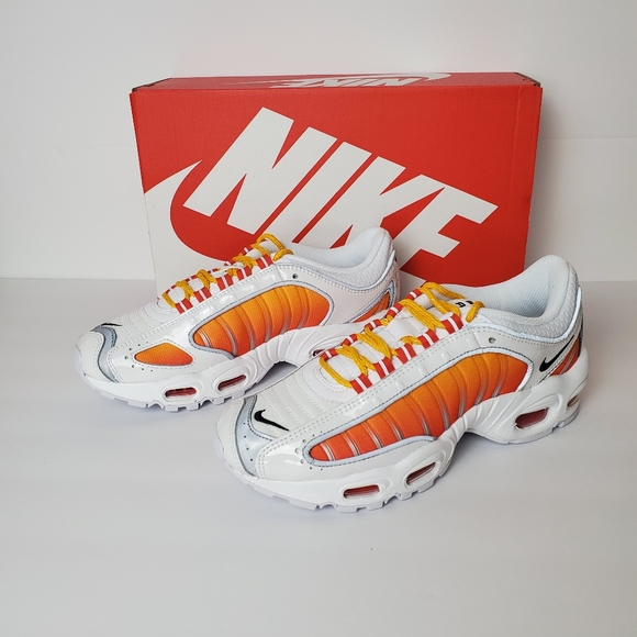 W Nike Air Max Tailwind IV NRG - Picture 2 of 7